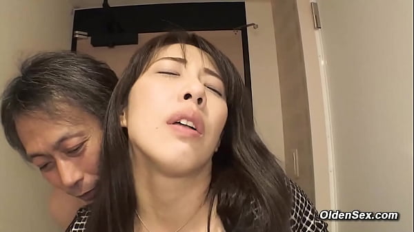 Cheating hairy pussy Japanese MILF gets licked and fucked