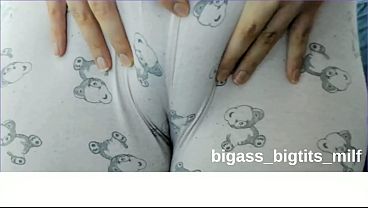 RUBBİNG PUSSY WİTH PAJAMAS